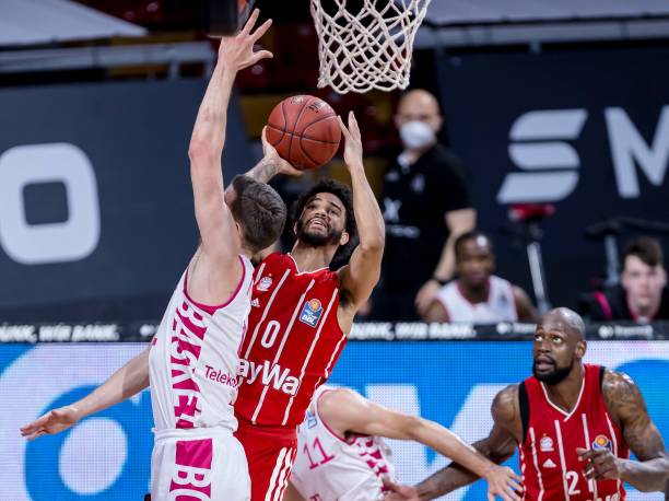 他对中国足 他对中国足