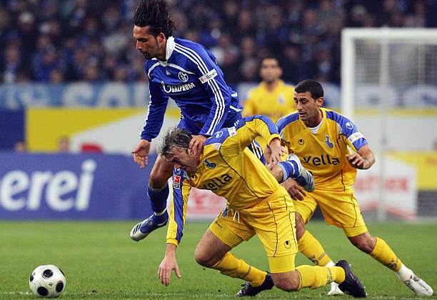 他将如何通 他将如何通