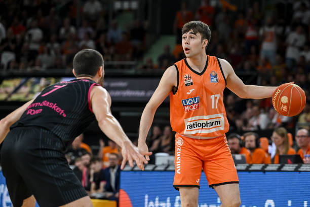 神勇扑出 神勇扑出